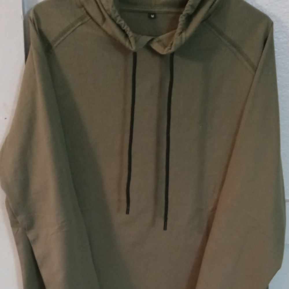 Long Sleeve Shirt w/hood